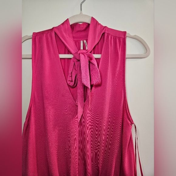 Anthropologie Ruffle Bow Tie Neck Rasberry Pink Sleeveless Blouse Size M - Picture 4 of 9